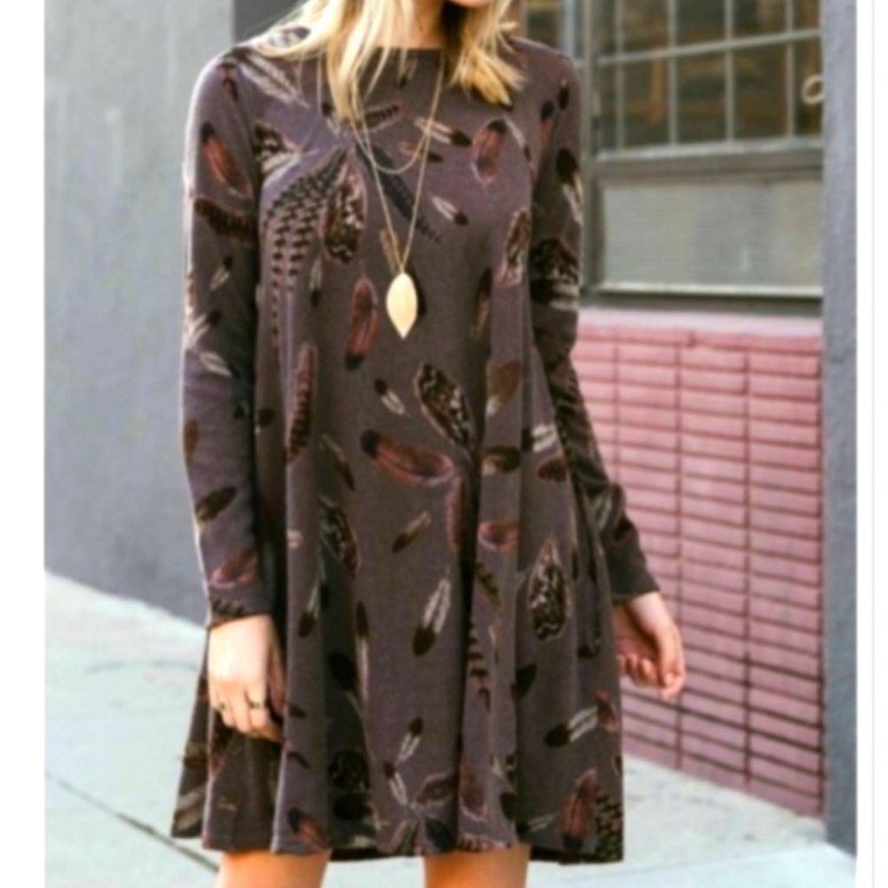 Fabulous feather print dress ✨🪶